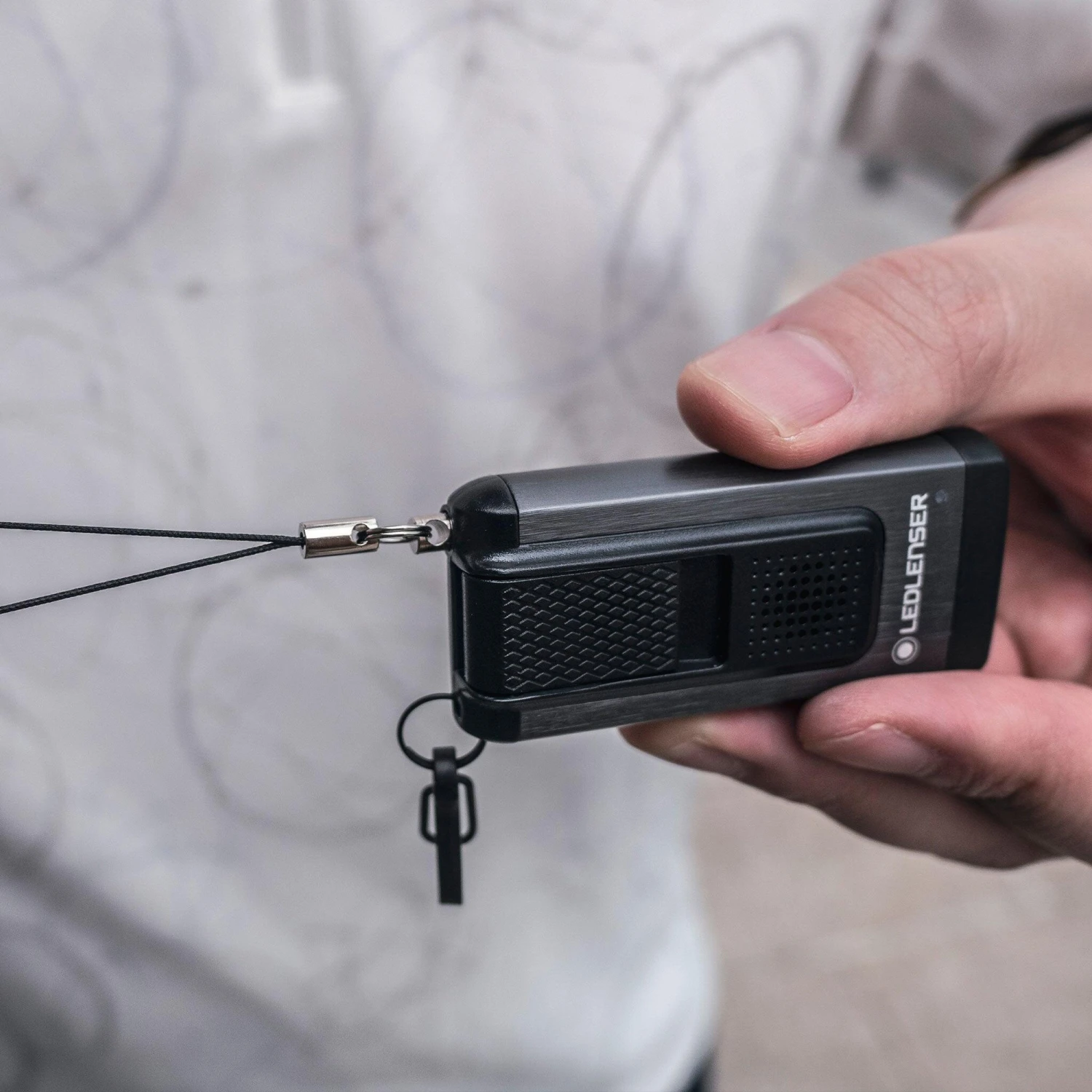 Ledlenser K6R Safety LED Rechargeable Keyring Torch & 4GB Flash Drive (Grey) 4 Ledlenser K6R Safety LED Rechargeable Keyring Torch & 4GB Flash Drive (Grey) - Image 2