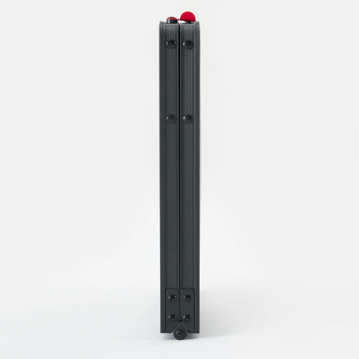 Quechua LOW FOLDING CAMPING TABLE - MH100 7 Quechua LOW FOLDING CAMPING TABLE - MH100 - Image 6