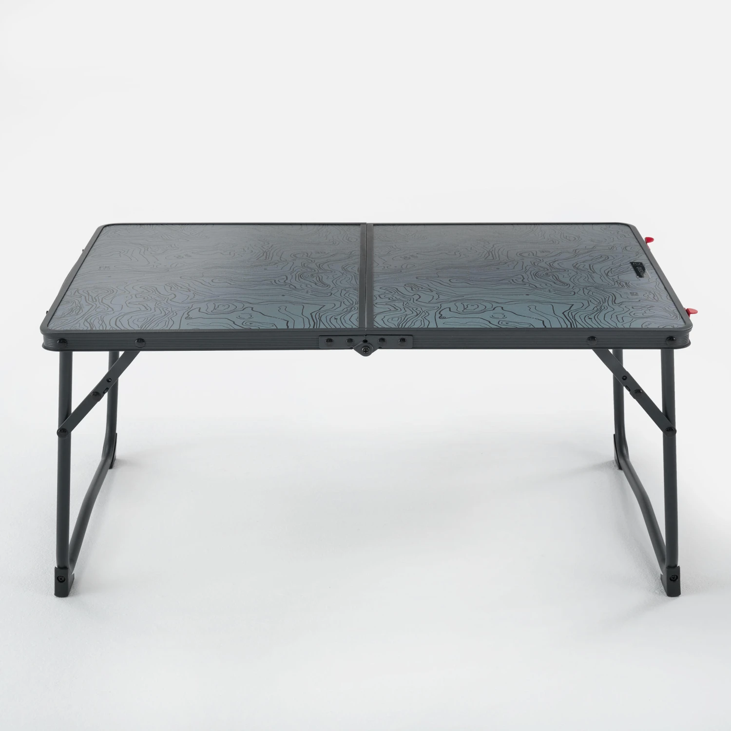 Quechua LOW FOLDING CAMPING TABLE - MH100 4 Quechua LOW FOLDING CAMPING TABLE - MH100 - Image 3