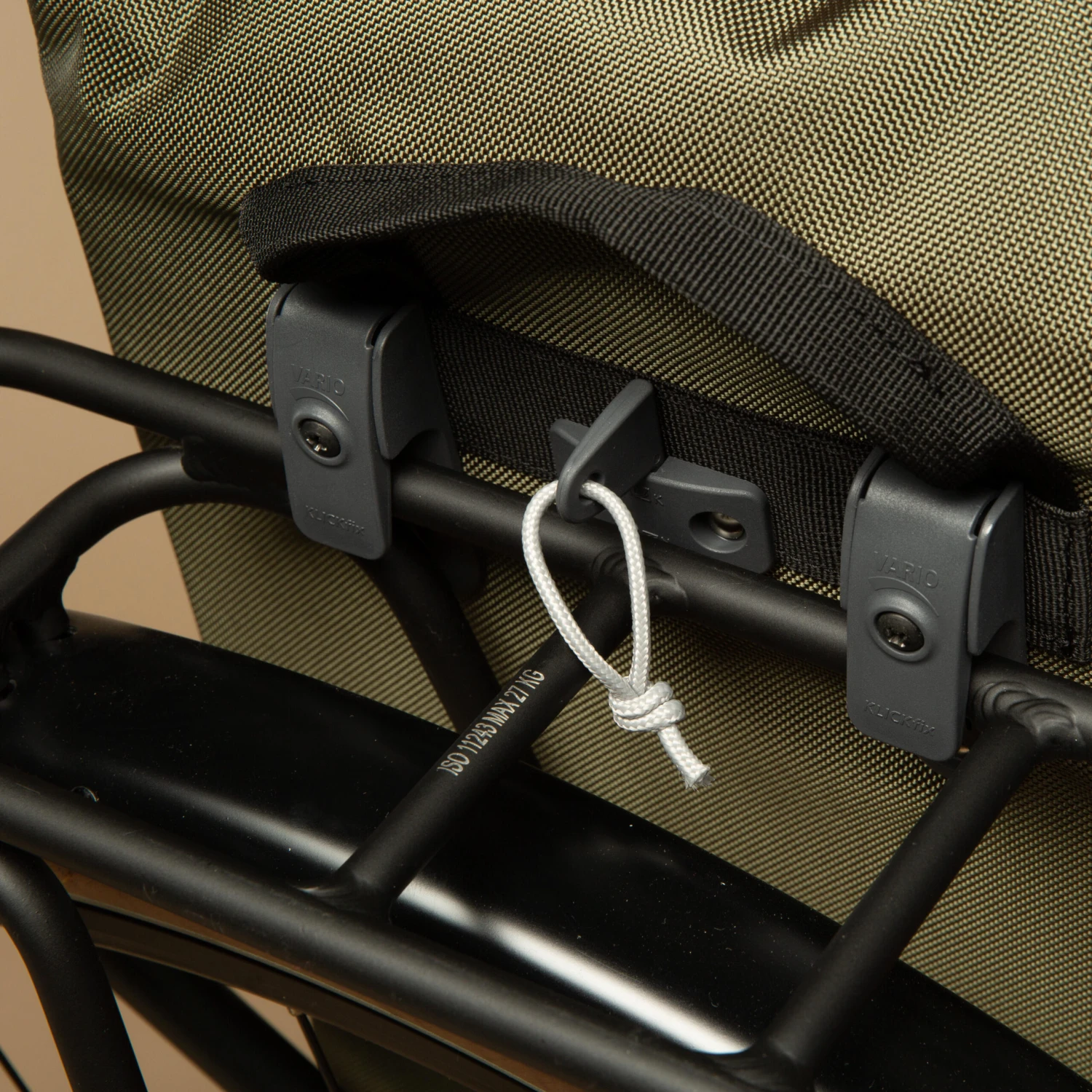 500 Waterproof Pannier Rack Bike Bag 20L 15 500 Waterproof Pannier Rack Bike Bag 20L - Image 13