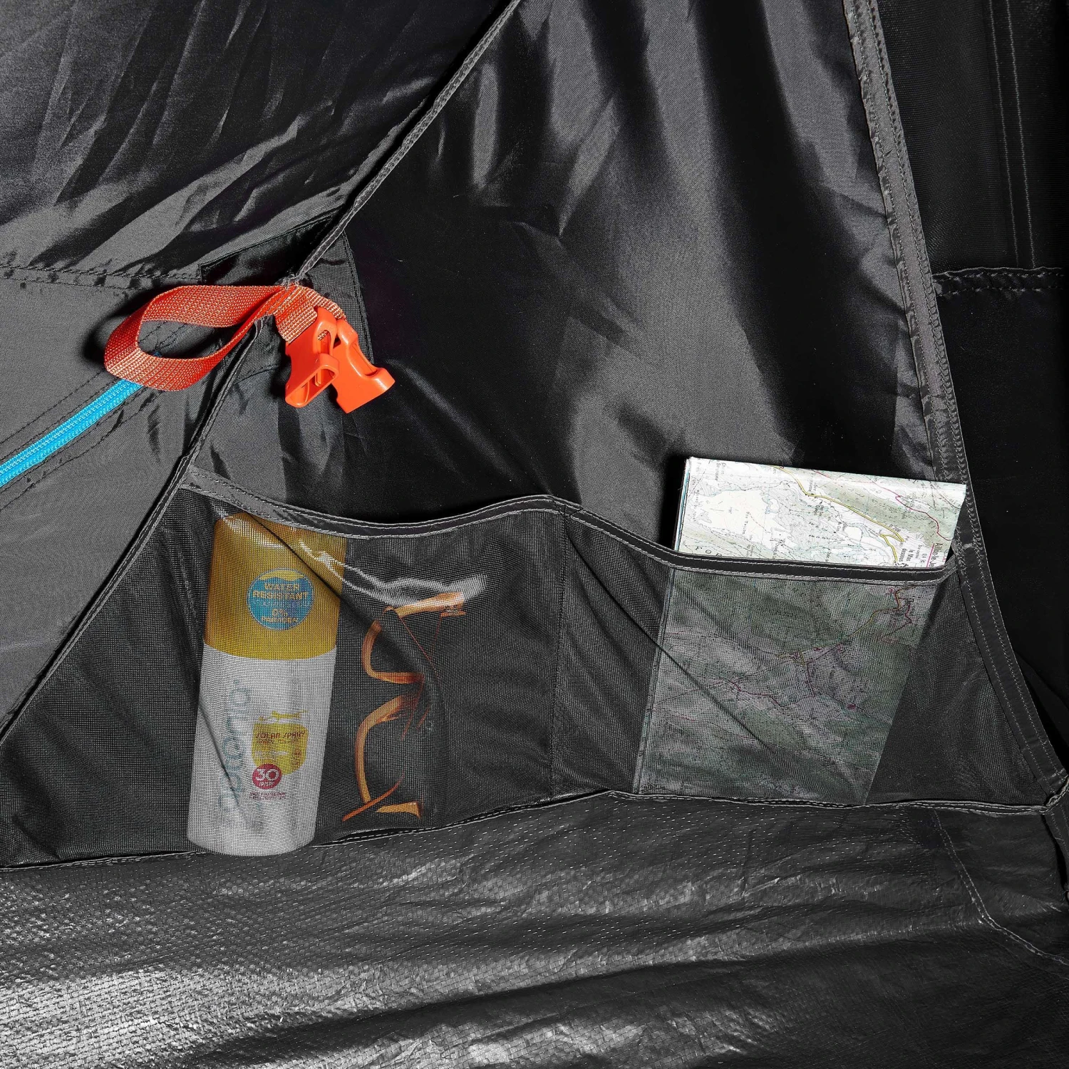 Quechua 3 Man Pop-Up Blackout Tent 18 Quechua 3 Man Pop-Up Blackout Tent - Image 16